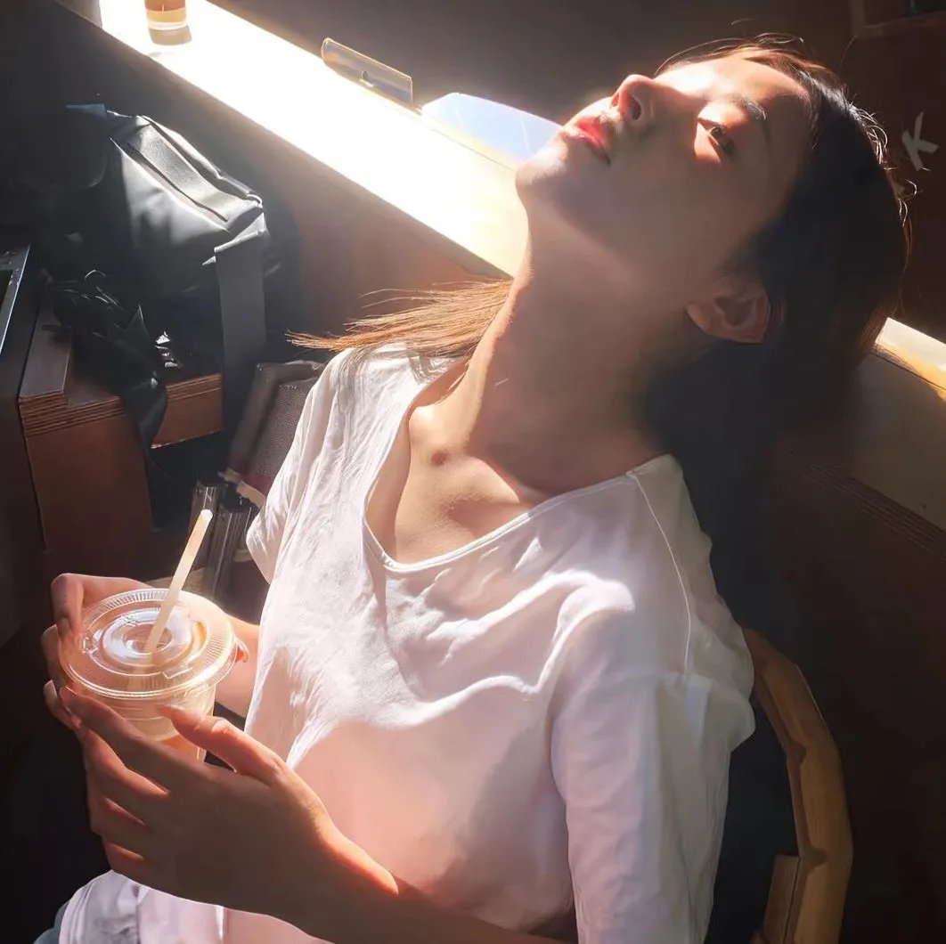 带狗的女人 封面